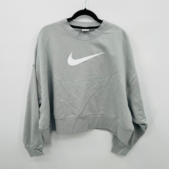 Nike Tops - Nike Women's Everyday Campus Crew Oversized & Cropped in Light Gray Size Large